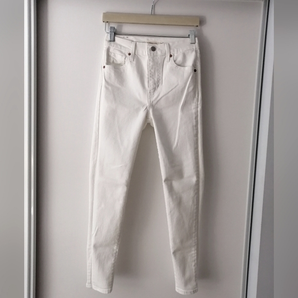 Levi's Skinny Jeans - Picture 1 of 4